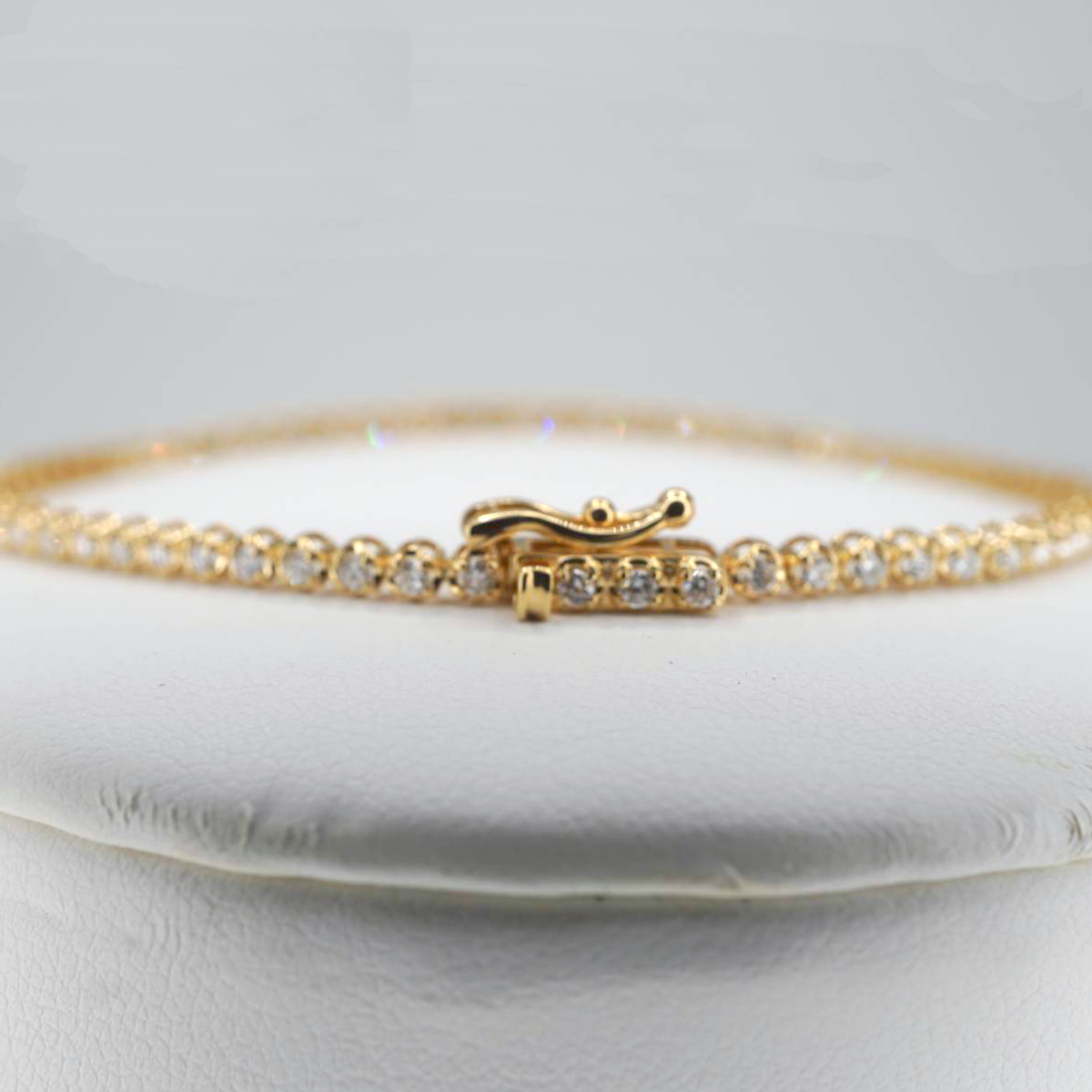 ラボクロウンダイヤモンド イエローゴールドブレスレット - 1キャラット