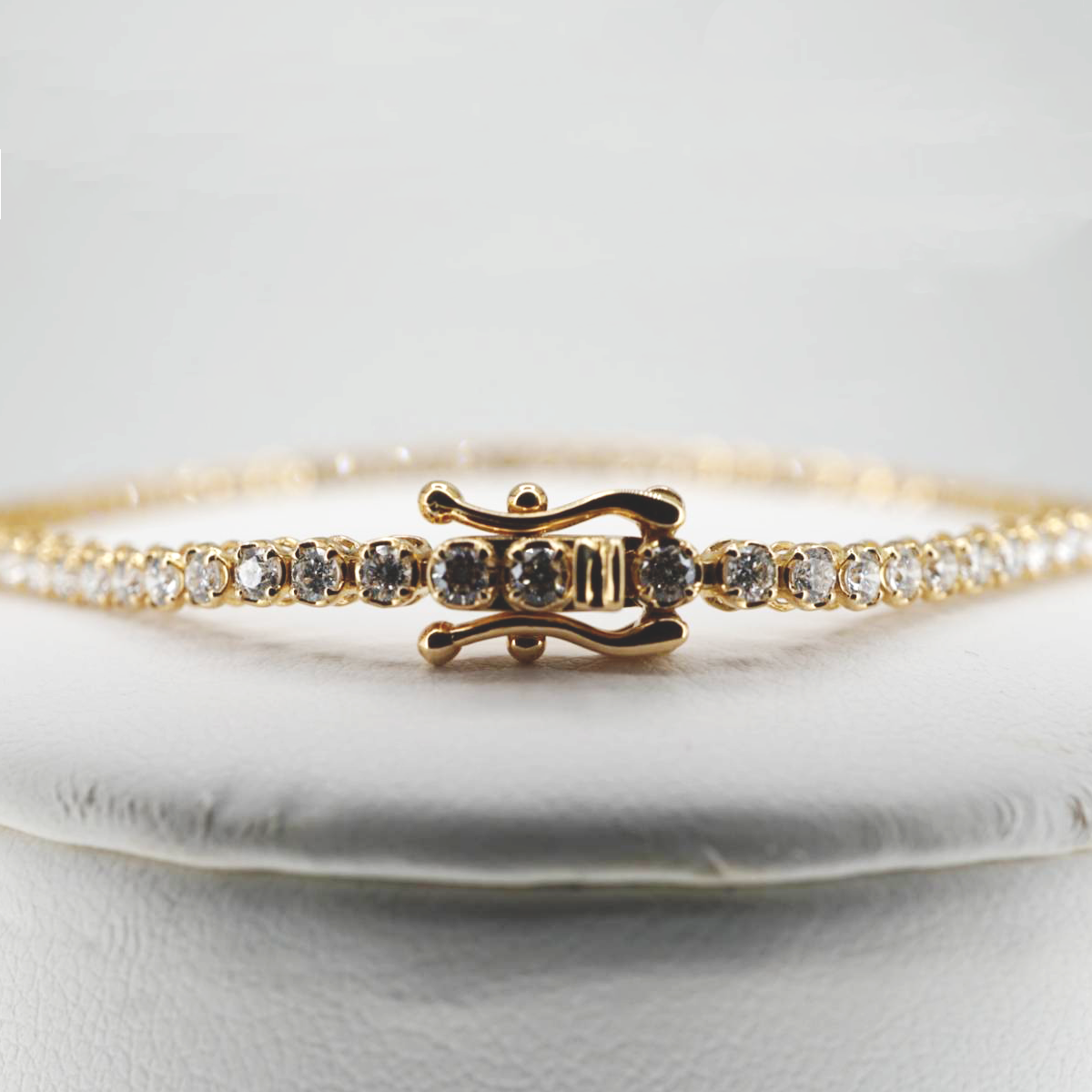 ラボグロウンダイヤモンド ゴールドテニスブレスレット ラウンド - 15ct